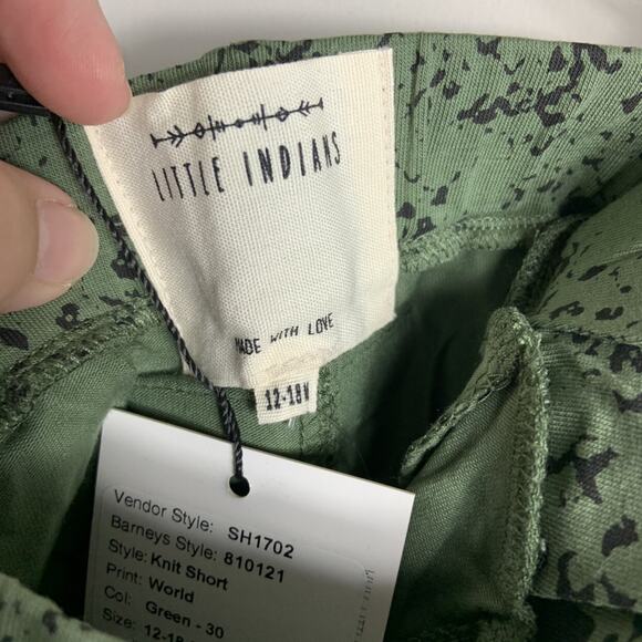 NWT! Small Shop Green Knit Shorts - Picture 5 of 6